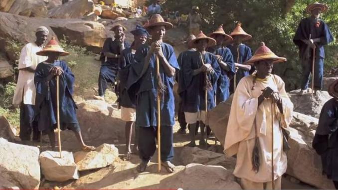 Conflits Peulhs # Dogons au Mali :  Les vrais ennemis s’appellent djihadistes