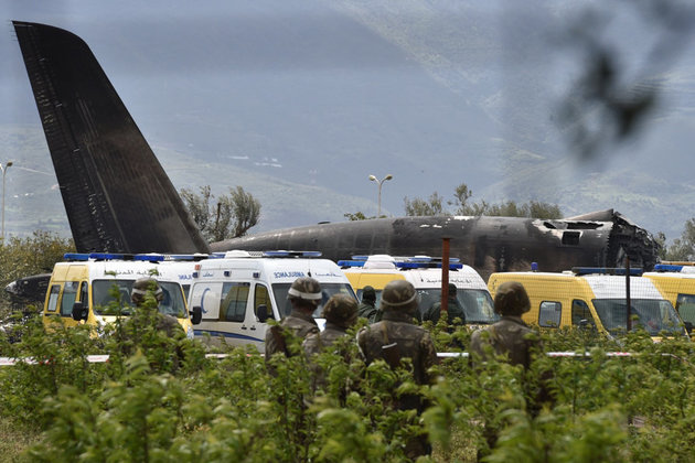 Crash d’un avion à Blida : Les Algériens… comme les Burkinabè en juillet 2014