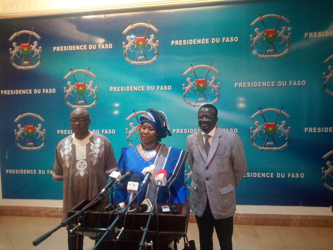 Palais de Kosyam: Mariam Sankara rend une visite de courtoisie à Roch Kaboré Palais de Kosyam: Mariam Sankara rend une visite de courtoisie à Roch Kaboré