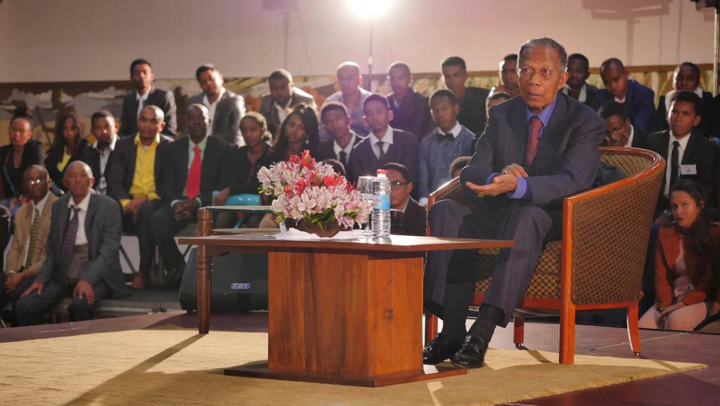 Demande de report de la présidentielle malgache : A quoi joue Ratsiraka ?
