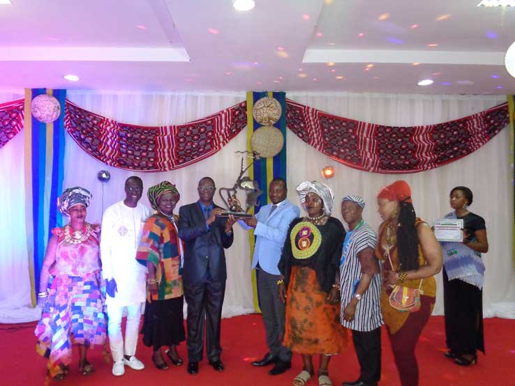 15e édition du SIAO : Le prix du président du Faso revient à la Côte d’Ivoire 15e édition du SIAO : Le prix du président du Faso revient à la Côte d’Ivoire