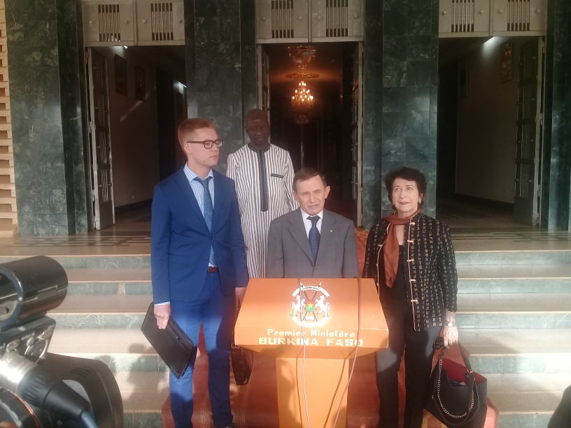 Coopération Burkina Faso-Russie : Vladimir Baykov en visite à la primature Coopération Burkina Faso-Russie : Vladimir Baykov en visite à la primature