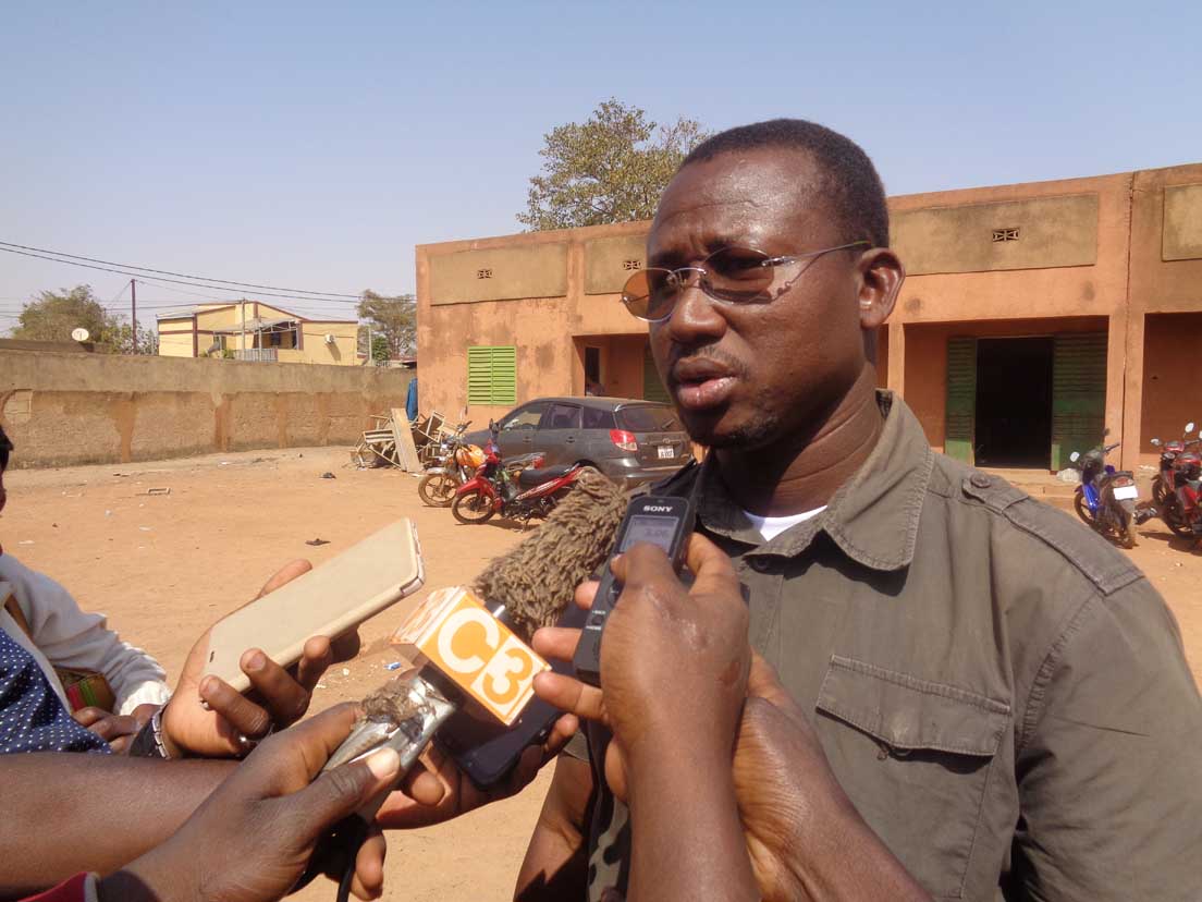 Agression à la machette d’un enseignant à l’école Kwamé Nkrumah : L’individu est entre les mains de la police Agression à la machette d’un enseignant à l’école Kwamé Nkrumah : L’individu est entre les mains de la police
