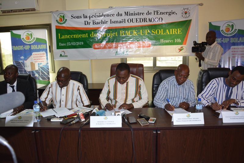 Lancement du projet Backups solaires : Réduire sa facture d’électricité de 40 à 70% grâce au soleil Lancement du projet Backups solaires : Réduire sa facture d’électricité de 40 à 70% grâce au soleil