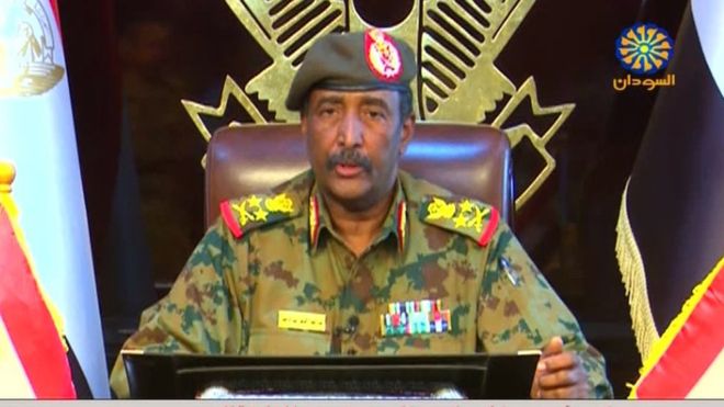 Vague de condamnations du putsch au Soudan : Al-Burhan tiendra-t-il  le coup ?