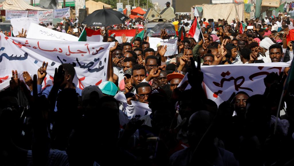 Accord scellé, Conseil de souveraineté au Soudan : Lever de soleil sur Khartoum