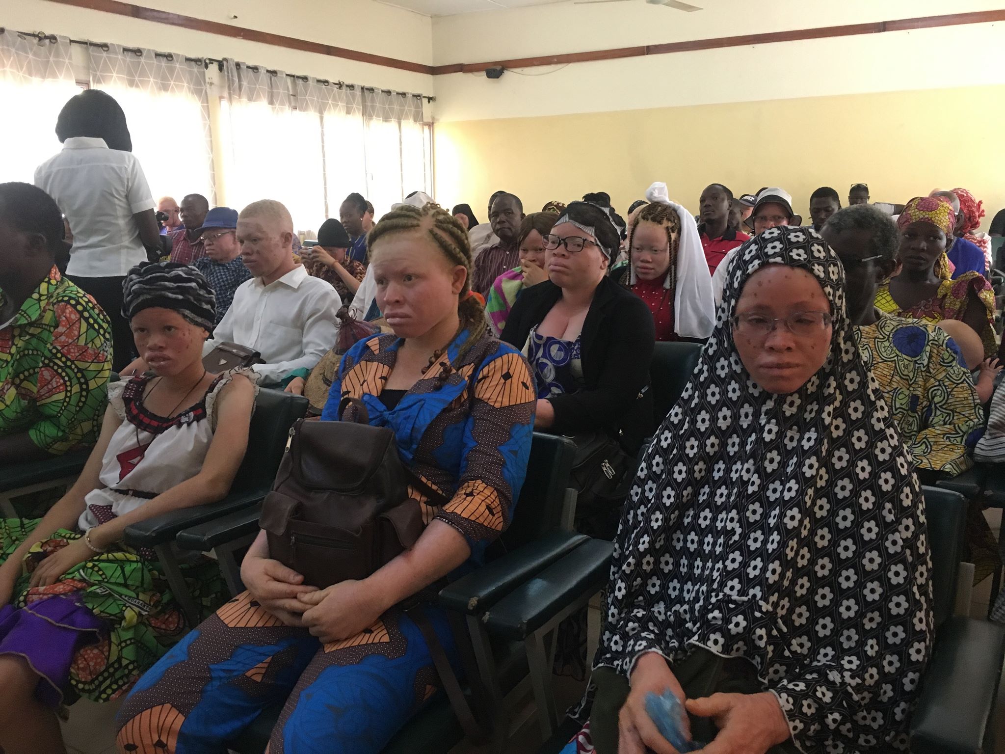 Sensibilisation à l’albinisme : Une journée pour célébrer la force des personnes albinos Sensibilisation à l’albinisme : Une journée pour célébrer la force des personnes albinos