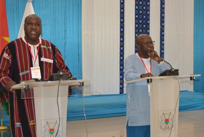 Dialogue politique : Pourvu que les mêmes rires subsistent en 2020 Dialogue politique : Pourvu que les mêmes rires subsistent en 2020