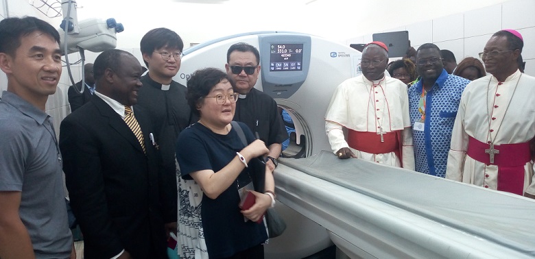  Santé : l’Hôpital Paul VI  doté d’un scanner de 64 barrettes par l’Archidiocèse de Séoul