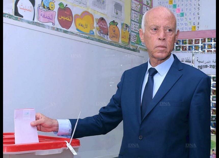 2e tour présidentielle en Tunisie : 77% pour l’imperdable «Robocop»