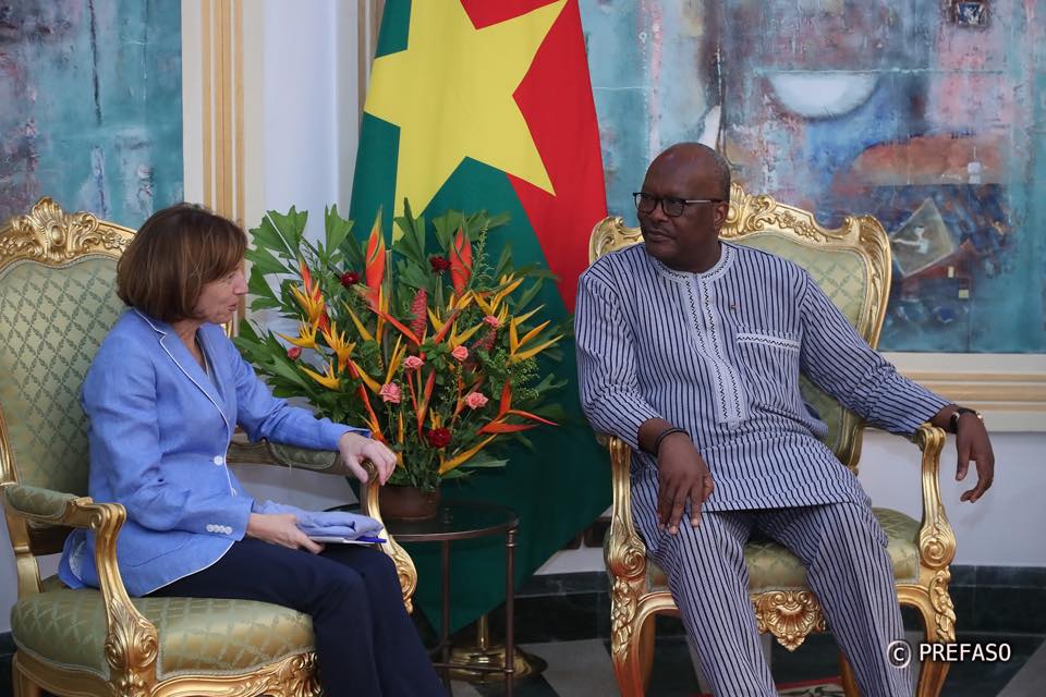 Florence Parly au Sahel : Barkhane-G5-Sahel, le lien insécable contre le terrorisme Florence Parly au Sahel : Barkhane-G5-Sahel, le lien insécable contre le terrorisme