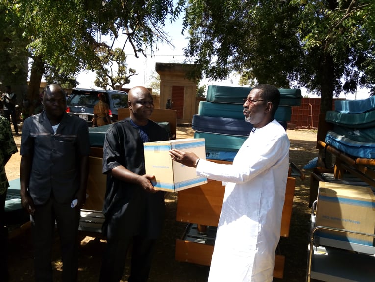 Don d’équipements médicaux aux centres de santé de Koubri et Saaba : Un bon samaritain nommé Bala Sakandé