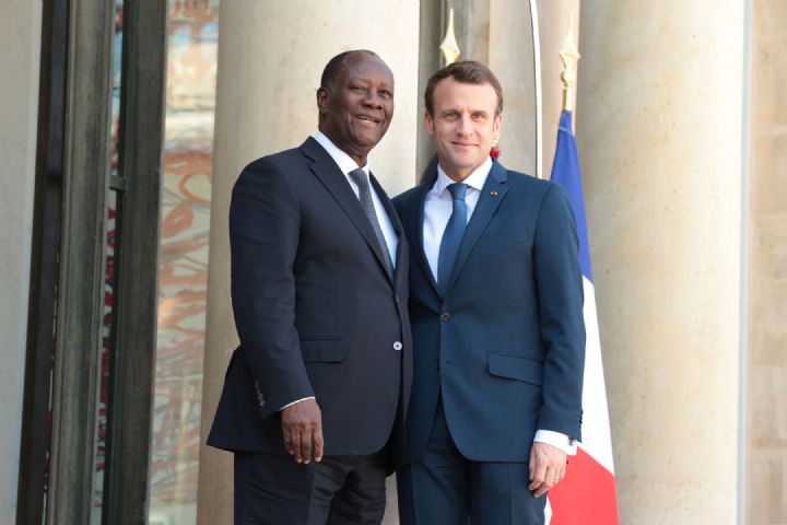 Macron à Bouaké, 15 ans après le bombardement : On efface tout et on recommence, malgré les zones d’ombre ? Macron à Bouaké, 15 ans après le bombardement : On efface tout et on recommence, malgré les zones d’ombre ?