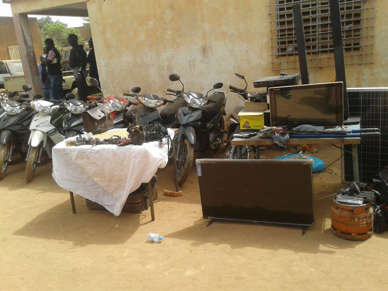 Cambriolages, vols et recels d’engins à deux roues, escroquerie, meurtres : Le SRPJ a mis la main sur des présumés auteurs