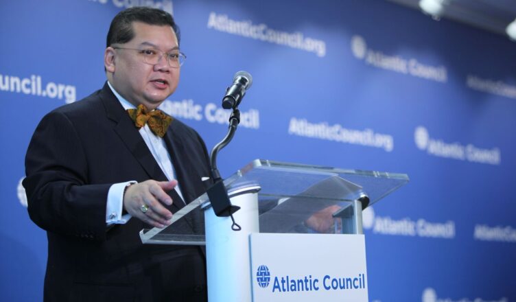 Peter Pham envoyé spécial des USA pour le Sahel : Qui a dit que cette région était dans l’angle mort de l’oncle Sam ? Peter Pham envoyé spécial des USA pour le Sahel : Qui a dit que cette région était dans l’angle mort de l’oncle Sam ?