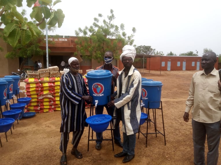 Lutte contre le Covid-19 dans la région du Nord : Du matériel de protection d’une valeur de 1,5 million pour Tema Bokin Lutte contre le Covid-19 dans la région du Nord : Du matériel de protection d’une valeur de 1,5 million pour Tema Bokin