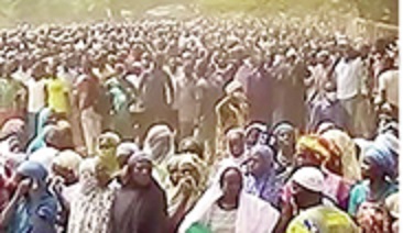 Région de l’Est : des centaines de personnes ont battu le pavé à Pama pour «réclamer plus de sécurité» Région de l’Est : des centaines de personnes ont battu le pavé à Pama pour «réclamer plus de sécurité»