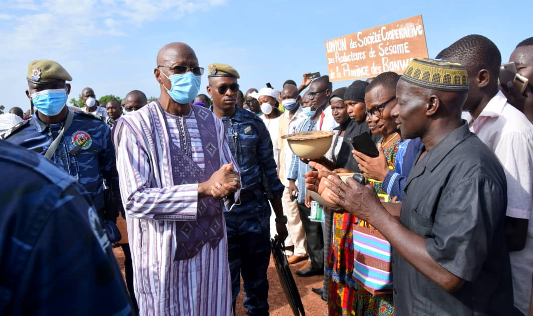 Boucle du Mouhoun : Le Premier ministre invite les forces vives à la cohésion sociale Boucle du Mouhoun : Le Premier ministre invite les forces vives à la cohésion sociale