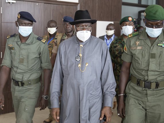 La CEDEAO à Bamako après le coup d’État : Entre condamnations principielles et réalpolitik La CEDEAO à Bamako après le coup d’État : Entre condamnations principielles et réalpolitik