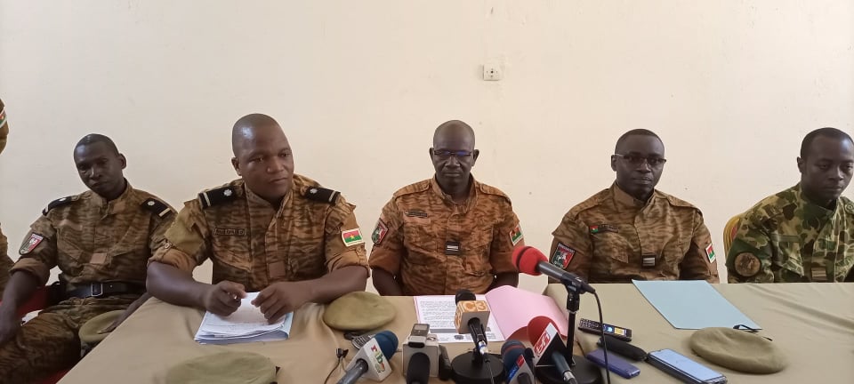 Adjudant-chef major Djibrilou Zina, commandant de la brigade de gendarmerie de Fada : «Un seul de ces explosifs pulvérise un car de 70 places» Adjudant-chef major Djibrilou Zina, commandant de la brigade de gendarmerie de Fada : «Un seul de ces explosifs pulvérise un car de 70 places»