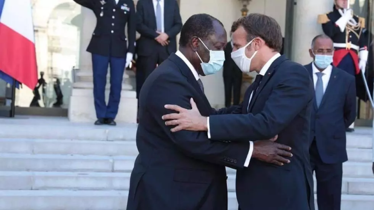 Déjeuner Macron-Ouattara : Feu orange clignotant rouge !
