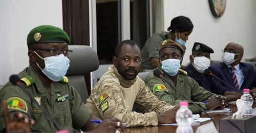 Transition au Mali : 3 jours de labeur, le feu aux fesses Transition au Mali : 3 jours de labeur, le feu aux fesses