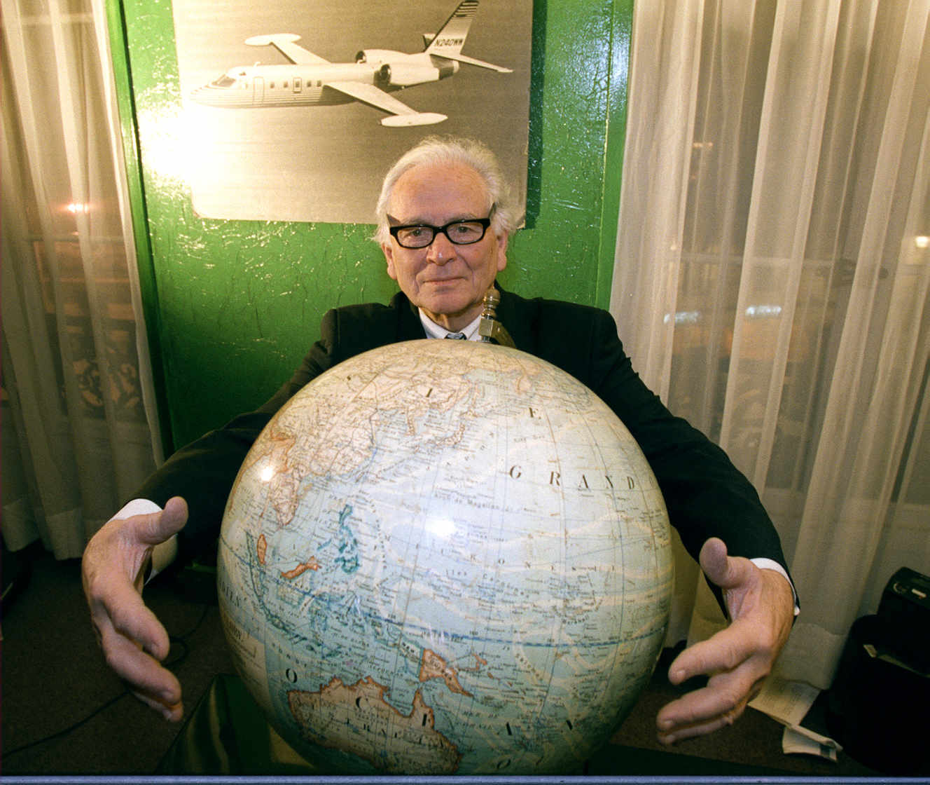 Décès de Pierre Cardin vu d’Afrique : L’infatigable visionnaire des ciseaux  régnait aussi sur le continent