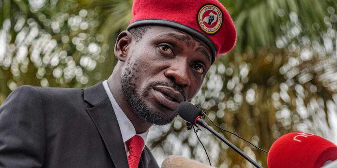Victoire de Museveni au 1er tour en Ouganda : Bobi Wine, à quoi bon s’exciter ?