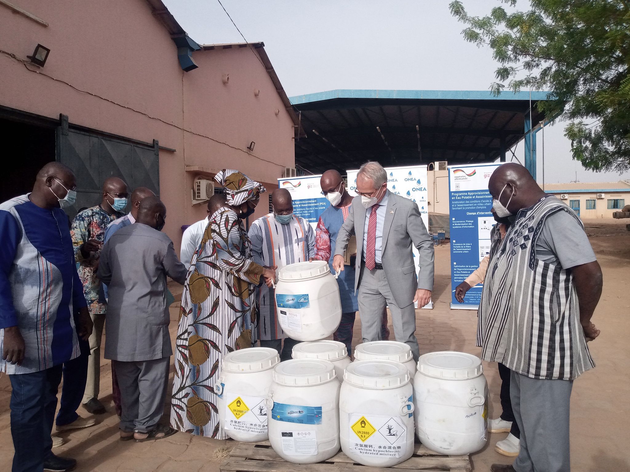 Burkina Faso : L’Allemagne fait don de 27 tonnes d’hypochlorite de calcium à l’ONEA