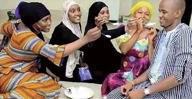 Polygamie : Une pratique qui suscite à la fois envie et dégoût Polygamie : Une pratique qui suscite à la fois envie et dégoût